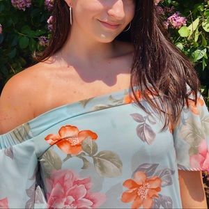 floral off the shoulder top!!